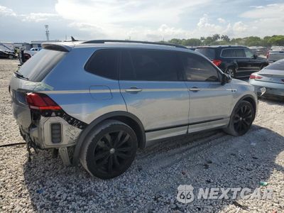 Trzecie zdjęcie samochodu z tyłu: 2021 VOLKSWAGEN TIGUAN SE VIN:3VV3B7AX1MM119434 - miniatura