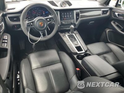 Zdjęcie 8 z 16 samochodu: 2018 PORSCHE MACAN GTS VIN:WP1AG2A58JLB64214 - miniatura
