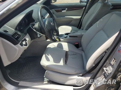 Zdjęcie 7 z 12 samochodu: 2009 MERCEDES-BENZ C 300 VIN:WDDGF54X79R064911 - miniatura