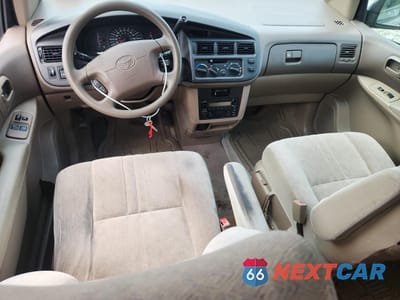 Zdjęcie 8 z 13 samochodu: 2000 TOYOTA SIENNA CE VIN:4T3ZF19CXYU195038 - miniatura