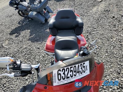 Piąte zdjęcie samochodu w środku: 2018 HARLEY-DAVIDSON FLHTK ULTRA LIMITED VIN:1HD1KED16JB673197 - miniatura
