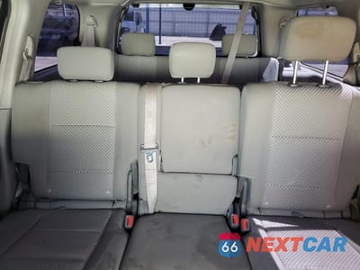 Zdjęcie 10 z 13 samochodu: 2004 NISSAN ARMADA SE VIN:5N1AA08A64N727906 - miniatura