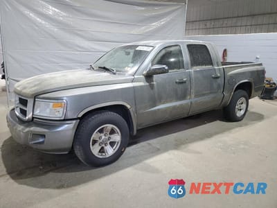 2008 DODGE DAKOTA QUAD SLT 1D7HW48K28S521144 - główne zdjęcie licytacji z USA - miniatura