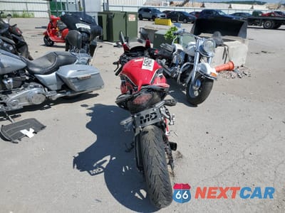 Czwarte zdjęcie samochodu z boku: 2023 HONDA CBR500 RA VIN:MLHPC6252P5400671 - miniatura