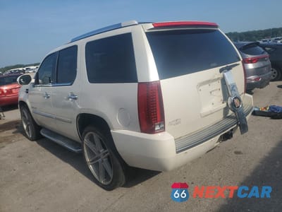 Drugie zdjęcie samochodu z przodu: 2008 CADILLAC ESCALADE LUXURY VIN:1GYFK63868R127894 - miniatura