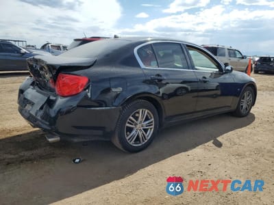 Trzecie zdjęcie samochodu z tyłu: 2015 INFINITI Q40 VIN:JN1CV6AR0FM521304 - miniatura