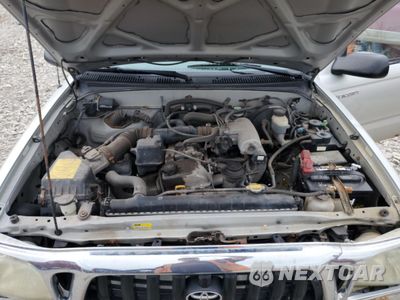 Zdjęcie 11 z 14 samochodu: 2001 TOYOTA TACOMA XTRACAB VIN:5TEWM72N11Z804891 - miniatura