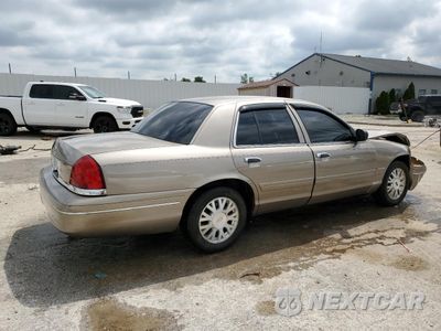 Trzecie zdjęcie samochodu z tyłu: 2004 FORD CROWN VICTORIA LX VIN:2FAFP74W34X118845 - miniatura