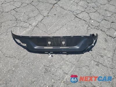 Zdjęcie 12 z 13 samochodu: 2025 TOYOTA PRIUS LE VIN:JTDACAAU6S3048977 - miniatura