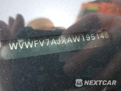 Zdjęcie 13 z 14 samochodu: 2010 VOLKSWAGEN GTI VIN:WVWFV7AJXAW195146 - miniatura