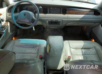 Zdjęcie 8 z 12 samochodu: 2000 LINCOLN TOWN CAR SIGNATURE VIN:1LNHM82W1YY914712 - miniatura