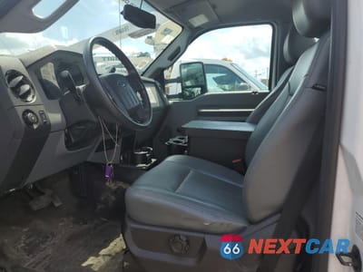Zdjęcie 7 z 12 samochodu: 2013 FORD F450 SUPER DUTY VIN:1FDUF4GY9DEB20760 - miniatura