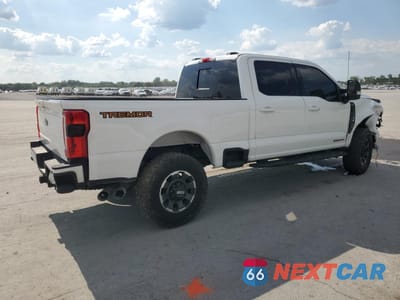 Trzecie zdjęcie samochodu z tyłu: 2024 FORD F350 SUPER DUTY VIN:1FT8W3BM1REC28799 - miniatura