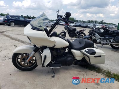Trzecie zdjęcie samochodu z tyłu: 2015 HARLEY-DAVIDSON FLTRXS ROAD GLIDE SPECIAL VIN:1HD1KTM11FB659641 - miniatura