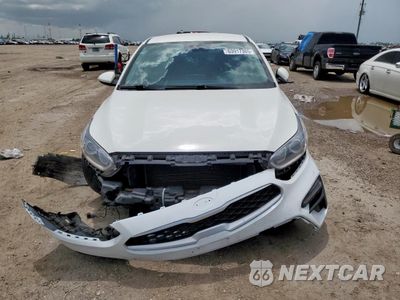 Piąte zdjęcie samochodu w środku: 2021 KIA FORTE FE VIN:3KPF24AD3ME288090 - miniatura