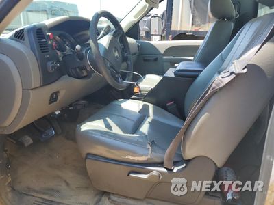 Zdjęcie 7 z 12 samochodu: 2014 CHEVROLET SILVERADO C3500 VIN:1GB3CZCG5EF156738 - miniatura