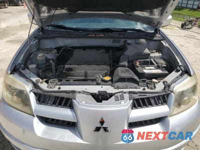 Zdjęcie 12 z 13 samochodu: 2005 MITSUBISHI OUTLANDER LIMITED VIN:JA4LX81F55U007062 - miniatura