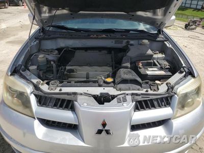 Zdjęcie 12 z 13 samochodu: 2005 MITSUBISHI OUTLANDER LIMITED VIN:JA4LX81F55U007062 - miniatura