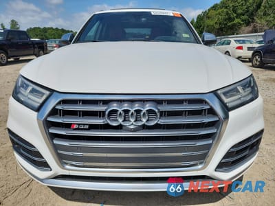 Piąte zdjęcie samochodu w środku: 2018 AUDI SQ5 PRESTIGE VIN:WA1C4AFY5J2034925 - miniatura