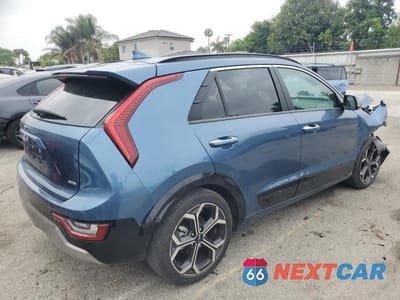 Trzecie zdjęcie samochodu z tyłu: 2023 KIA NIRO SX VIN:KNDCT3LEXP5043268 - miniatura