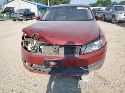 Piąte zdjęcie samochodu w środku: 2015 VOLKSWAGEN PASSAT SE VIN:1VWBV7A39FC101554 - miniatura