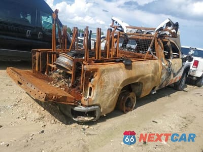 Trzecie zdjęcie samochodu z tyłu: 2022 CHEVROLET SILVERADO C2500 HEAVY DUTY VIN:1GC5WLE74NF291019 - miniatura