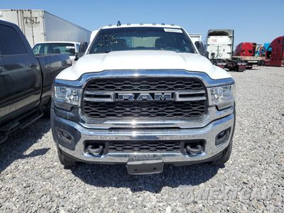 Piąte zdjęcie samochodu w środku: 2023 RAM 5500 VIN:3C7WRMFL6PG527672 - miniatura