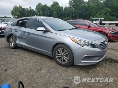 Czwarte zdjęcie samochodu z boku: 2017 HYUNDAI SONATA SE VIN:5NPE24AF0HH484521 - miniatura