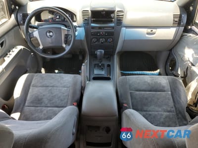 Zdjęcie 8 z 14 samochodu: 2006 KIA SORENTO EX VIN:KNDJD733365512631 - miniatura