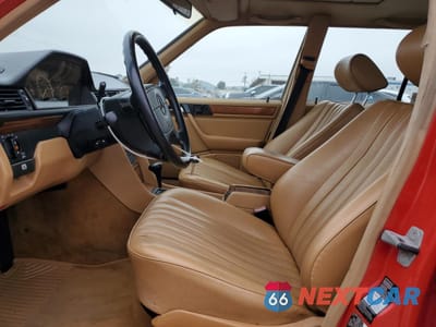 Zdjęcie 7 z 14 samochodu: 1992 MERCEDES-BENZ 300 TE VIN:WDBEA90E5NF207523 - miniatura
