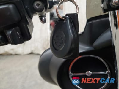 Zdjęcie 8 z 10 samochodu: 2009 HARLEY-DAVIDSON FLHTCU VIN:1HD1FC4119Y645762 - miniatura