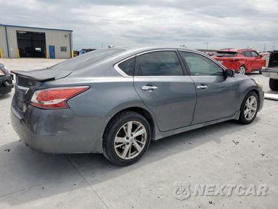 Trzecie zdjęcie samochodu z tyłu: 2015 NISSAN ALTIMA 2.5 VIN:1N4AL3AP4FC169055 - miniatura