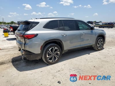 Trzecie zdjęcie samochodu z tyłu: 2025 BUICK ENCLAVE SPORT TOURING VIN:5GAERBRS1SJ106404 - miniatura