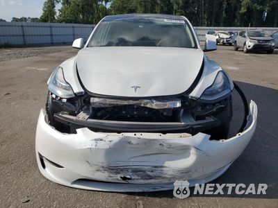 Piąte zdjęcie samochodu w środku: 2023 TESLA MODEL Y VIN:7SAYGDEE2PA039968 - miniatura