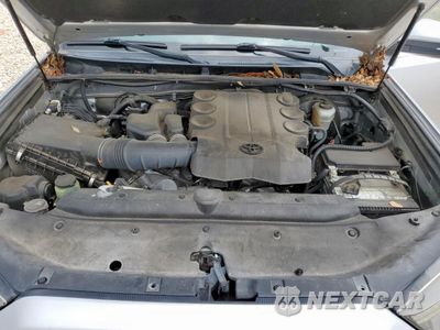 Zdjęcie 12 z 16 samochodu: 2018 TOYOTA 4RUNNER SR5 VIN:JTEZU5JR4J5165863 - miniatura