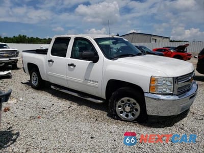 Czwarte zdjęcie samochodu z boku: 2013 CHEVROLET SILVERADO C1500 LT VIN:3GCPCSEA1DG292388 - miniatura