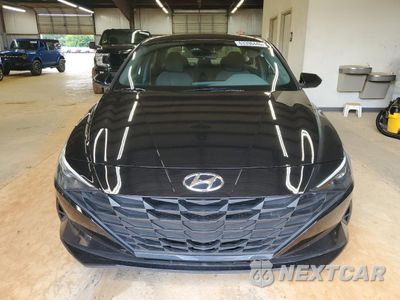 Piąte zdjęcie samochodu w środku: 2023 HYUNDAI ELANTRA SE VIN:5NPLL4AG2PH113209 - miniatura