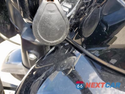 Zdjęcie 8 z 9 samochodu: 2021 HARLEY-DAVIDSON FLTRK VIN:1HD1KZF11MB623445 - miniatura