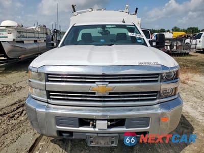 Piąte zdjęcie samochodu w środku: 2015 CHEVROLET SILVERADO C3500 VIN:1GB3CYCG7FZ544712 - miniatura