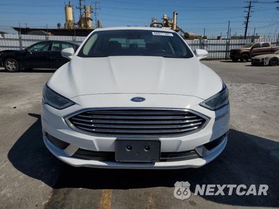 Piąte zdjęcie samochodu w środku: 2018 FORD FUSION SE HYBRID VIN:3FA6P0LU9JR278732 - miniatura