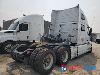 Czwarte zdjęcie samochodu z boku: 2024 VOLVO VN VNL VIN:4V4NC9EH7RN634992 - miniatura