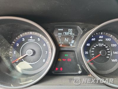 Zdjęcie 9 z 12 samochodu: 2012 HYUNDAI ELANTRA GLS VIN:5NPDH4AE3CH138800 - miniatura