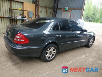 Trzecie zdjęcie samochodu z tyłu: 2004 MERCEDES-BENZ E 320 VIN:WDBUF65J24A534006 - miniatura