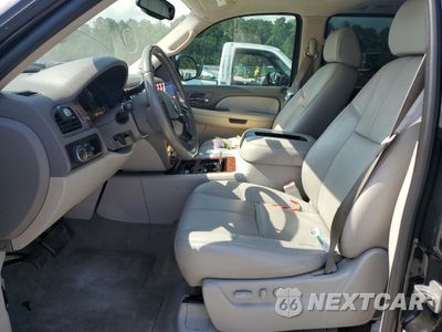 Zdjęcie 7 z 13 samochodu: 2008 CHEVROLET SUBURBAN C1500 LS VIN:3GNFC16068G194630 - miniatura
