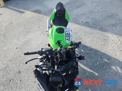 Piąte zdjęcie samochodu w środku: 2024 KAWASAKI ZX400 S VIN:ML5ZXCS11RDA15703 - miniatura