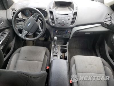Zdjęcie 8 z 15 samochodu: 2017 FORD ESCAPE SE VIN:1FMCU9G95HUE61429 - miniatura