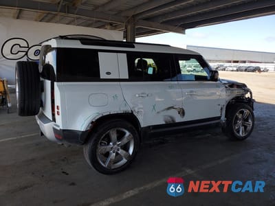 Trzecie zdjęcie samochodu z tyłu: 2024 LAND ROVER DEFENDER 110 S VIN:SALEJ7EU9R2310133 - miniatura