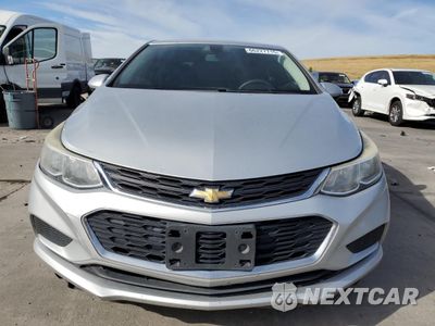 Piąte zdjęcie samochodu w środku: 2016 CHEVROLET CRUZE LS VIN:1G1BC5SM1G7253237 - miniatura