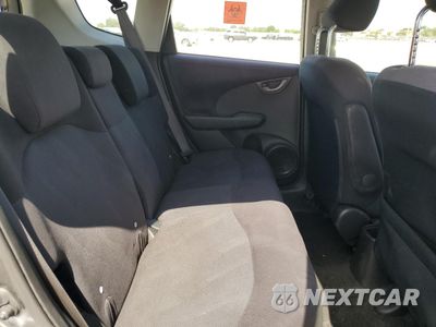 Zdjęcie 10 z 14 samochodu: 2011 HONDA FIT SPORT VIN:JHMGE8H5XBS004075 - miniatura