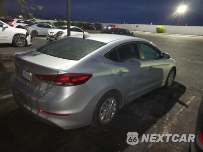 Trzecie zdjęcie samochodu z tyłu: 2018 HYUNDAI ELANTRA SE VIN:5NPD74LF0JH385424 - miniatura